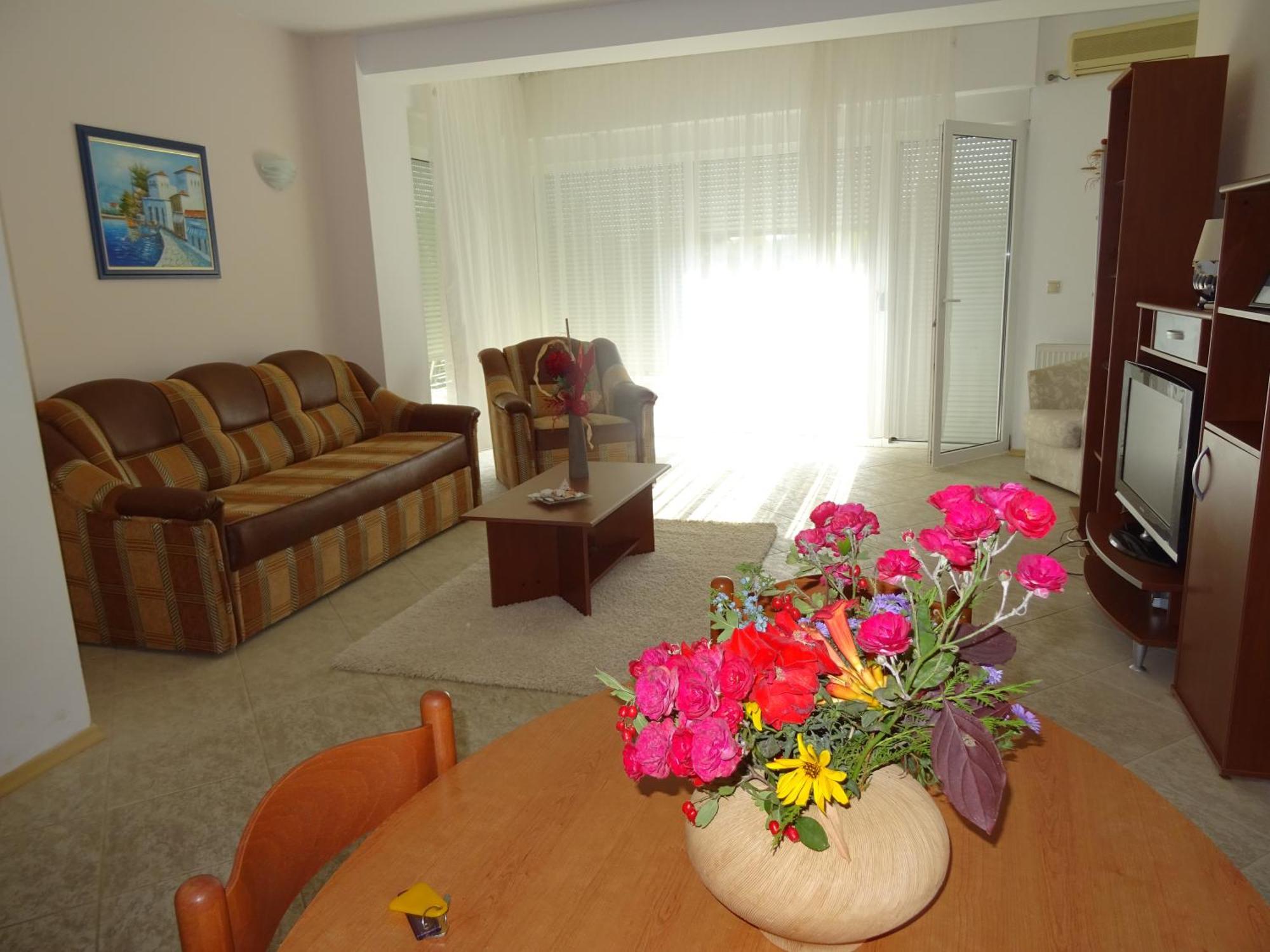 Club Topaz Apartments Neptun Esterno foto