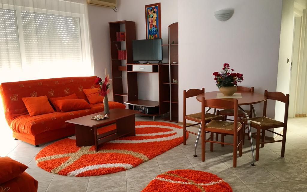 Club Topaz Apartments Neptun Esterno foto