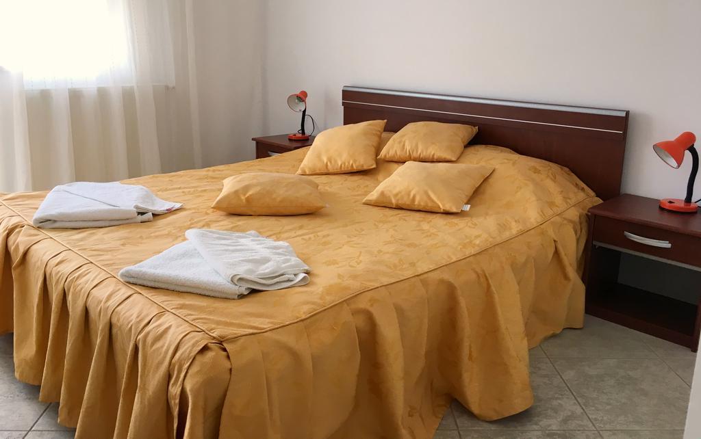 Club Topaz Apartments Neptun Esterno foto