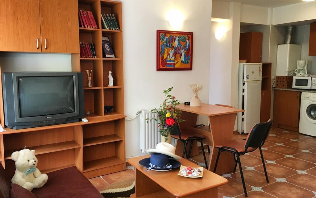 Club Topaz Apartments Neptun Esterno foto