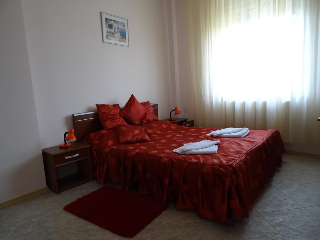Club Topaz Apartments Neptun Esterno foto